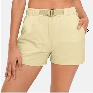 ✨NWT Outdoor Voices ZION COLOR Hike Shorts✨